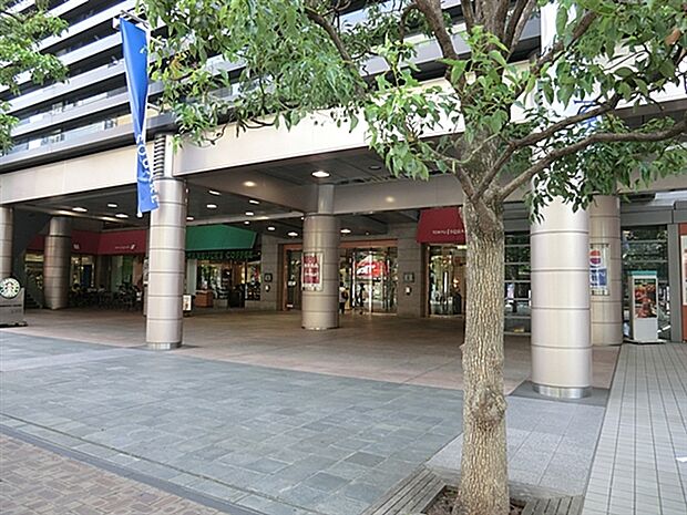 青葉台東急スクエア(約868m)
