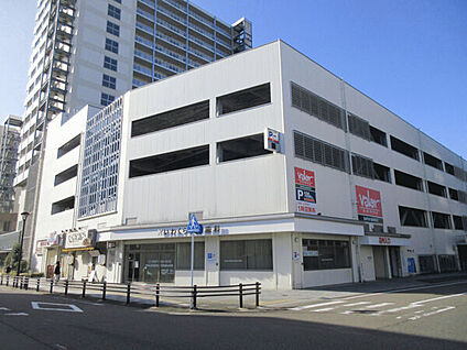 バロー岩倉店 1452m