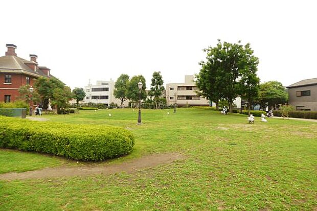 足立区立梅島第一小学校（約682m）