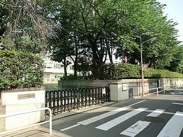 品川区立冨士見台中学校(約768m)