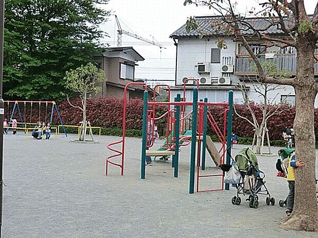 小太田公園(約628m)