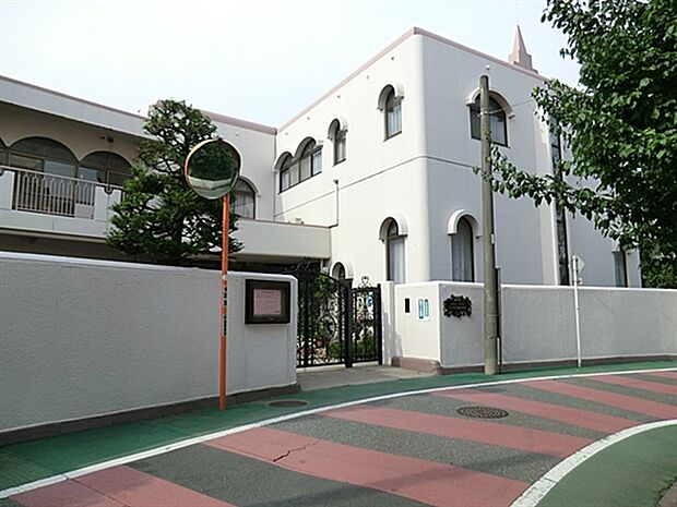 世田谷区立駒沢小学校(約514m)