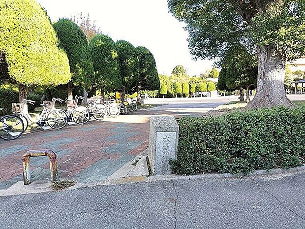 水月公園(約225m)