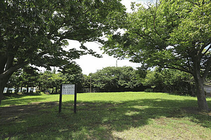親水公園 668m