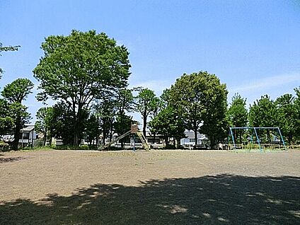 鴨志田第六公園 841m