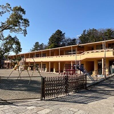 玉縄幼稚園(約1,429m)