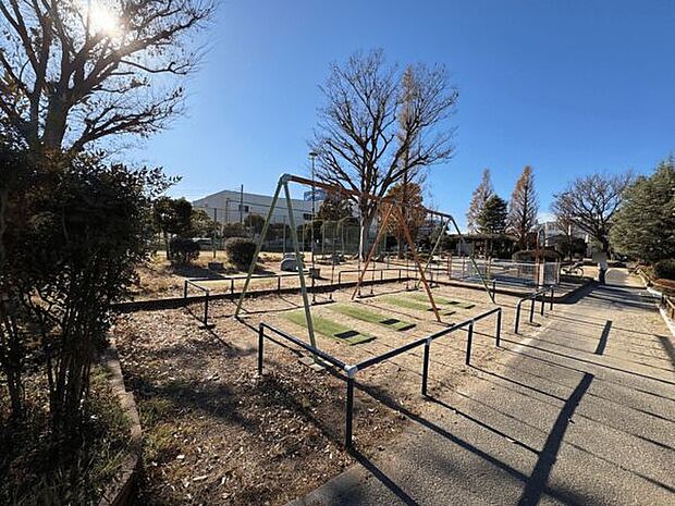 芝子供公園(約978m)