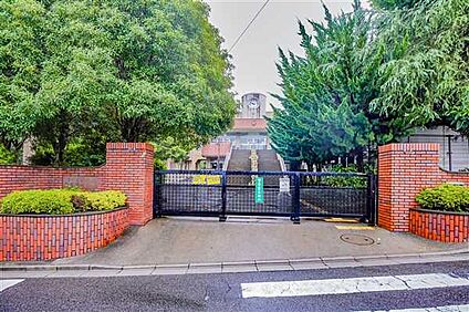 さいたま市立大谷場小学校 315m