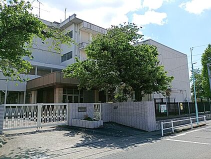 名古屋市立楠西小学校 1190m