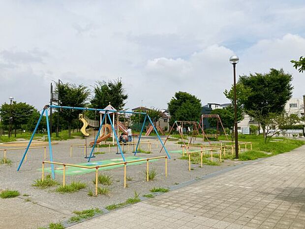 小田公園(約100m)