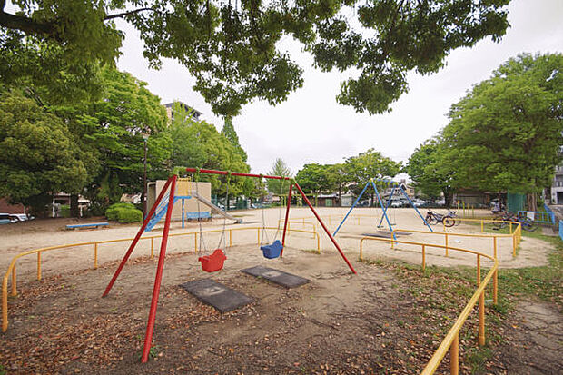 上原公園(約1,030m)