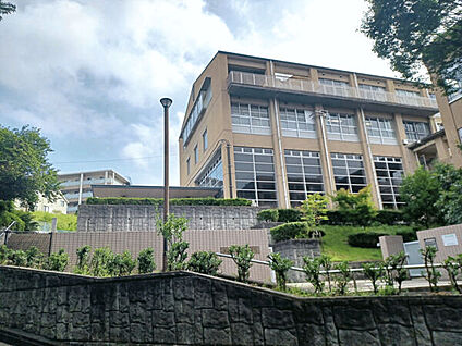 西宮市立上ヶ原中学校 1134m