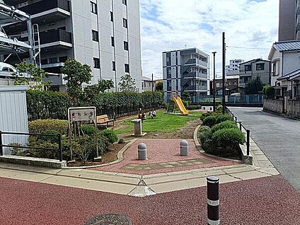 要町公園 542m