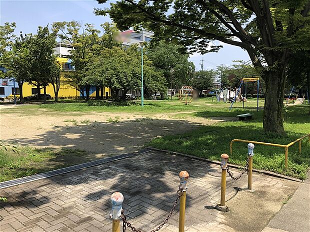 並木第二公園(約1,429m)