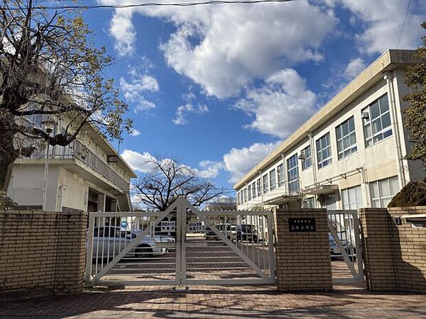名古屋市立岩塚小学校（約539m）