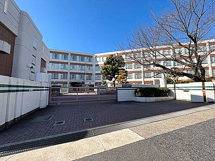 名古屋市立藤森中学校 1350m