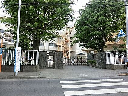 国分寺市立第三小学校 1089m