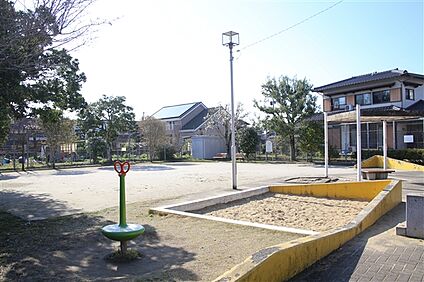 曰佐1号公園 797m