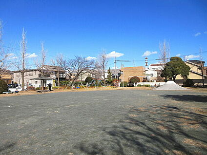 柳森公園 850m