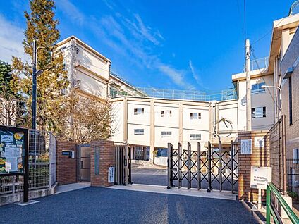 練馬区立大泉第二小学校 1171m
