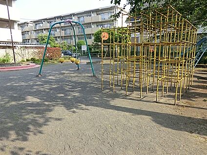 上水さつき公園 967m
