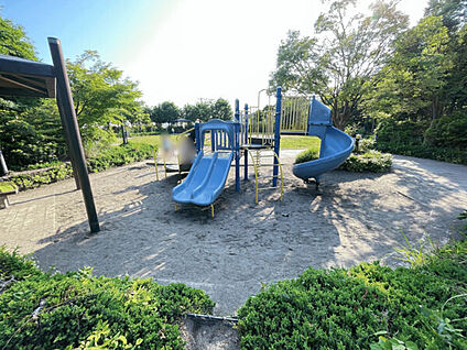 あらやしき公園 651m