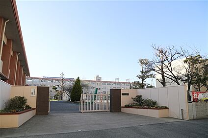 福岡市立当仁中学校 1360m