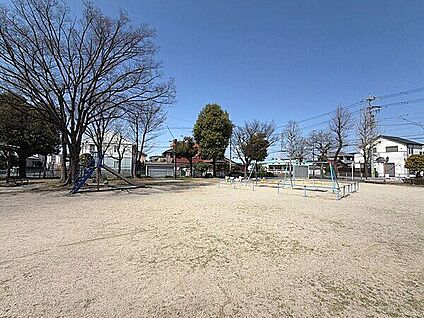 清友公園 803m