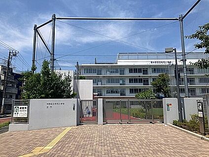 中野区立令和小学校 790m
