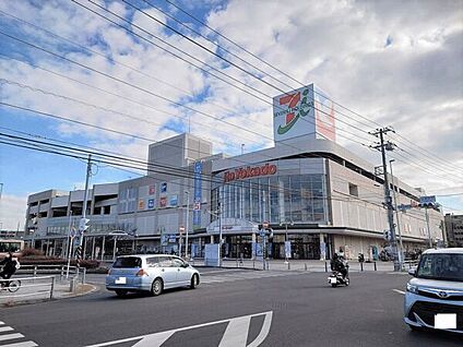 イトーヨーカドー立場店 1149m