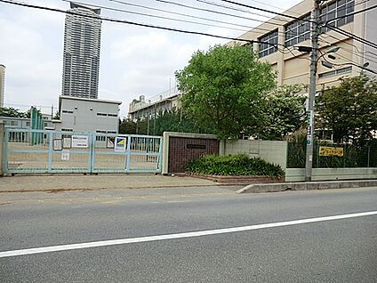 川口市立元郷南小学校 476m