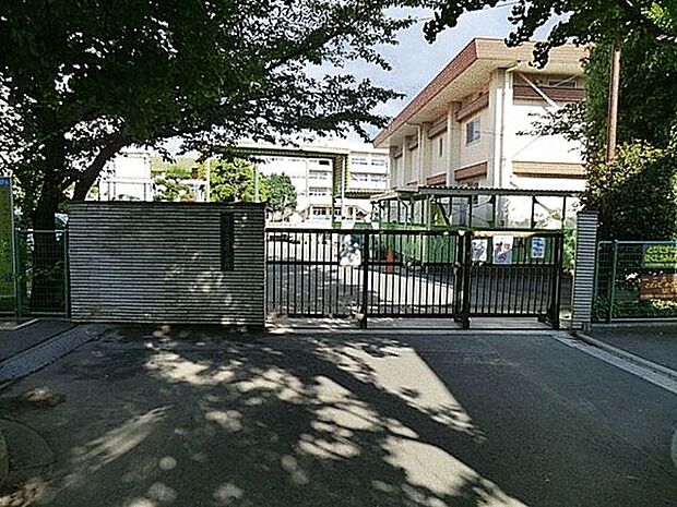 市川市立第二中学校(約1,611m)