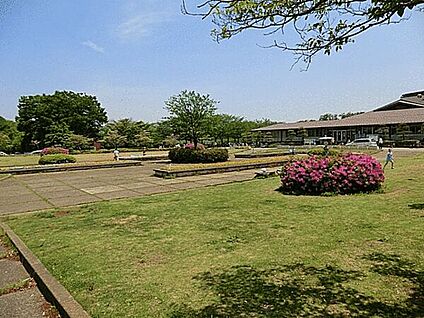松戸運動公園 568m