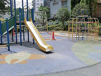 平塚中央公園 761m