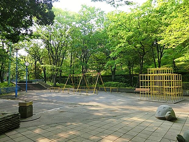 愛宕第二公園(約1,363m)