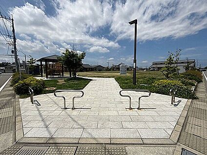 酒殿芝生公園 895m