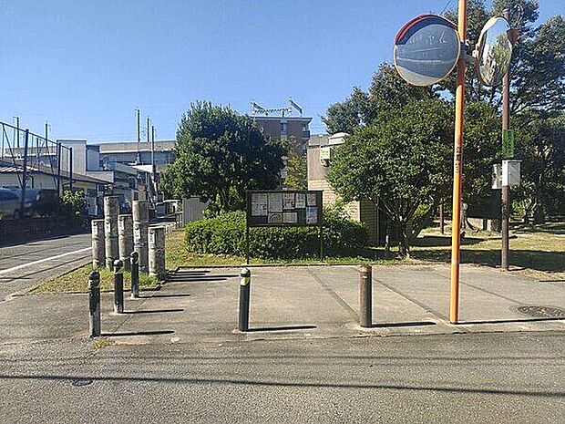 弥永南公園(約610m)