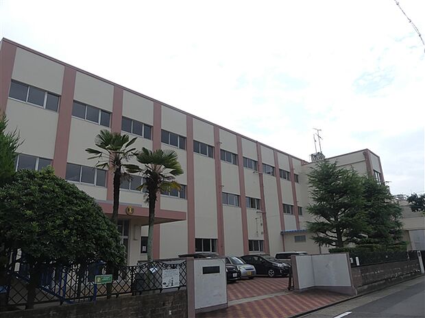 名古屋市立稲西小学校（約1,156m）