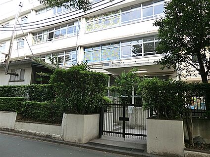 板橋区立板橋第一中学校 1128m