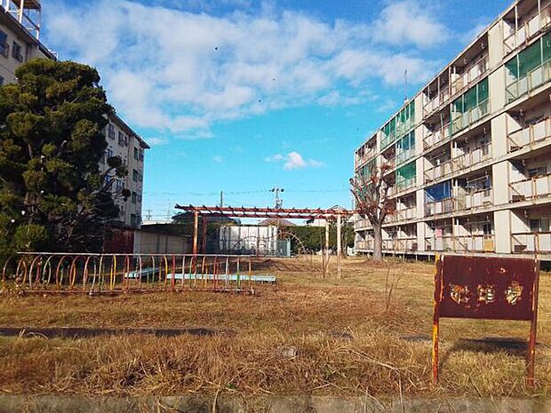 上和田県営団地内公園(約314m)
