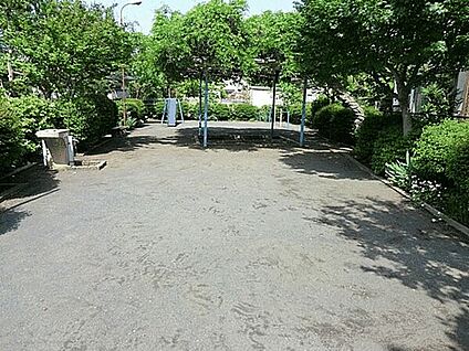 花5第3児童公園 831m