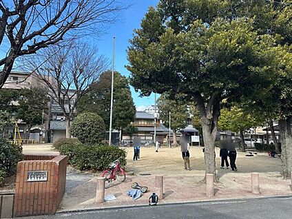 高殿南四公園 816m