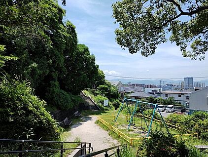 向の山公園 740m