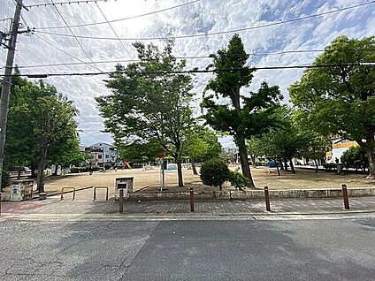 西深江公園 791m