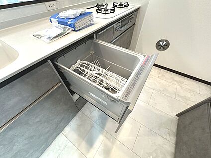  食洗機付きシステムキッチン
