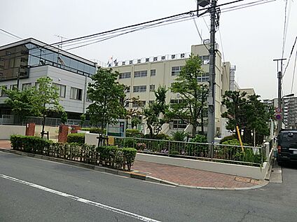 第四中学校 910ｍ(徒歩12分)