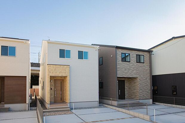 【【N0.2】】〈JR浜松駅徒歩約15分〉乾太くん×回遊動線×WICで家事ラクな住まい。/県居小学校へ徒歩約6分と通学も便利!駅チカでバス・電車通学にもピッタリ♪