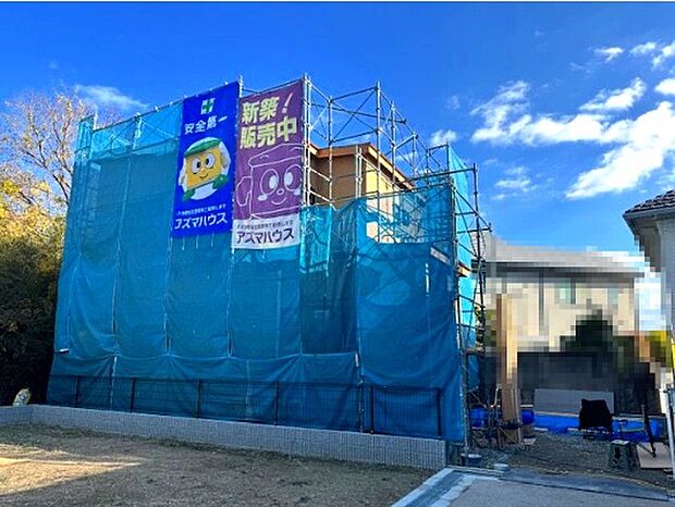 温かな陽が入る11号地。現在建築中です！