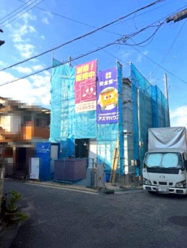 【前面道路含む現地写真】「サンプラザ美原余部店」・「ららぽーと堺」や「ビバモール美原南インター店」へはお車利用で9分以内!いつでも気軽にお買い物OK!