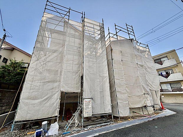 現地写真　写真左側が1号棟です。